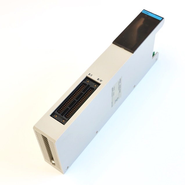 Omron CS1W-AT061