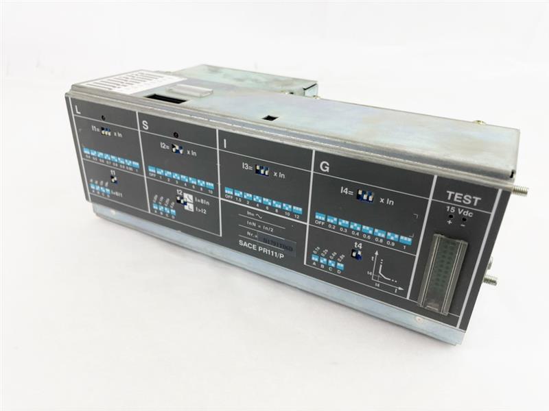 Abb 1SDA038011R1