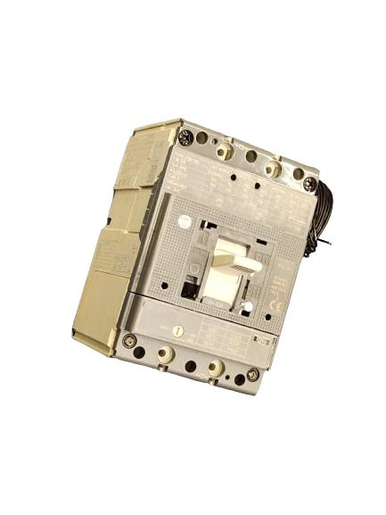 Abb 1SDA067666R1