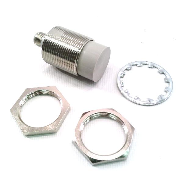 Omron E2E-X18MY2-M1