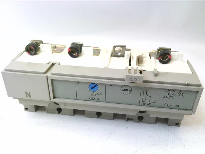Schneider Electric LV429055