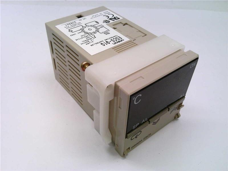 Omron E5CS-Q1G