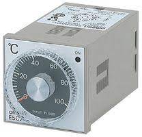 Omron E5C2-R40J 32-752F-AC120